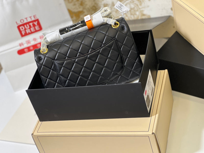 Zivas Charm Chic Craftsmanship Designer Handbag (Versatile Style Statement) – Lifestyle Shot