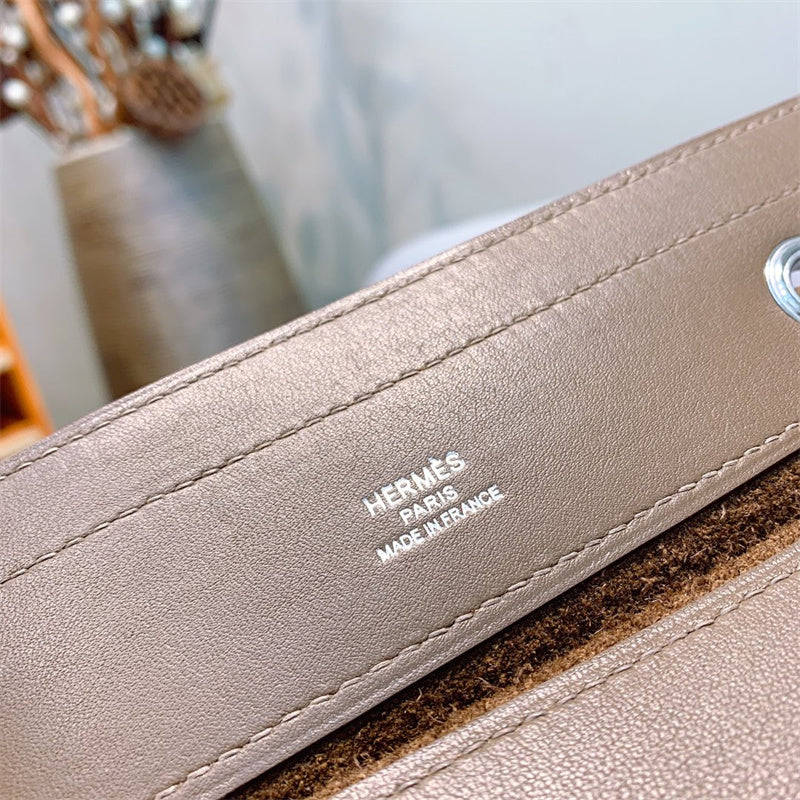 Classic bag women's premium everyday handbag