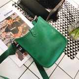  chic shopper bag detail view showing craftsmanship