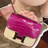  smart everyday bag detail view showing craftsmanship 8