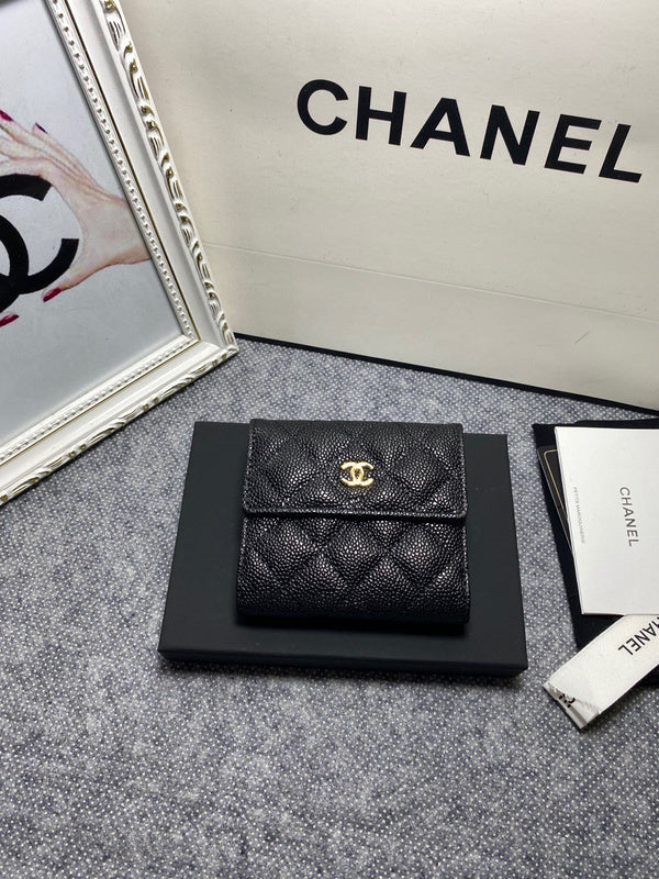 handbag, compact everyday style, image 4