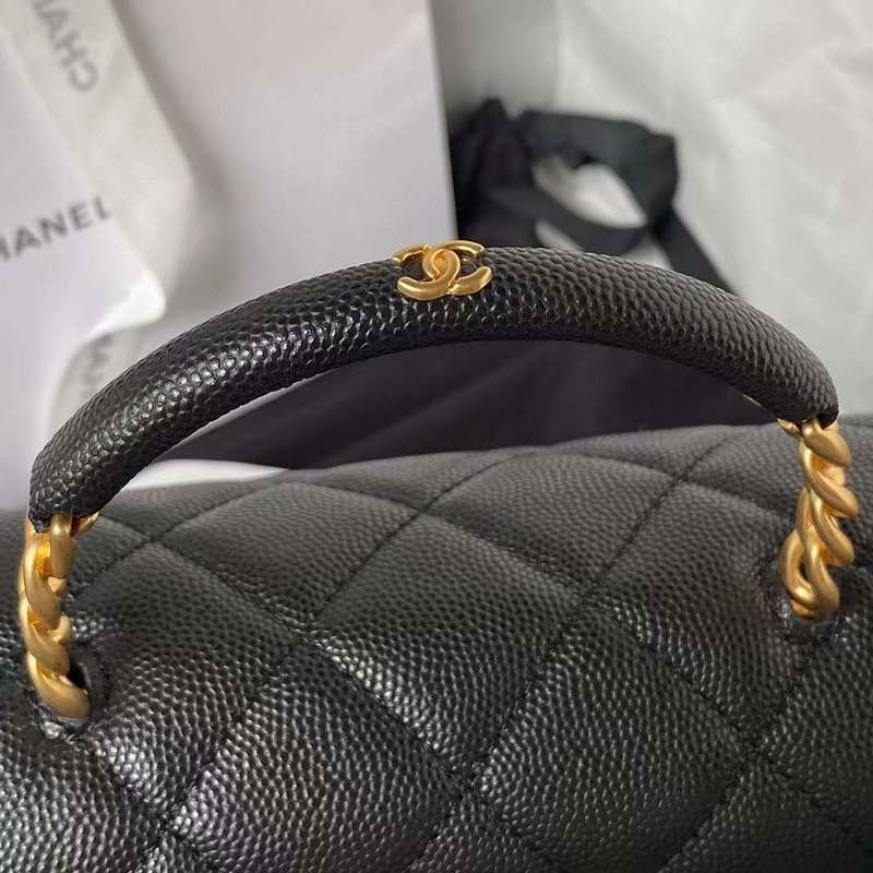 Zivas Charm Elevated Essentials Luxury Handbag (Contemporary Shape Language) – Interior View