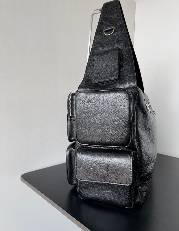 Zivas Charm Understated Luxury Fashion Handbag (Contemporary Shape Language) – Full Silhouette