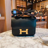  Essential satchel front view 7