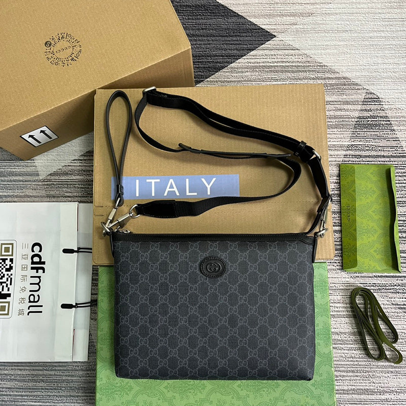 Front view of signature everyday-luxe women's handbag – women's luxury accessory