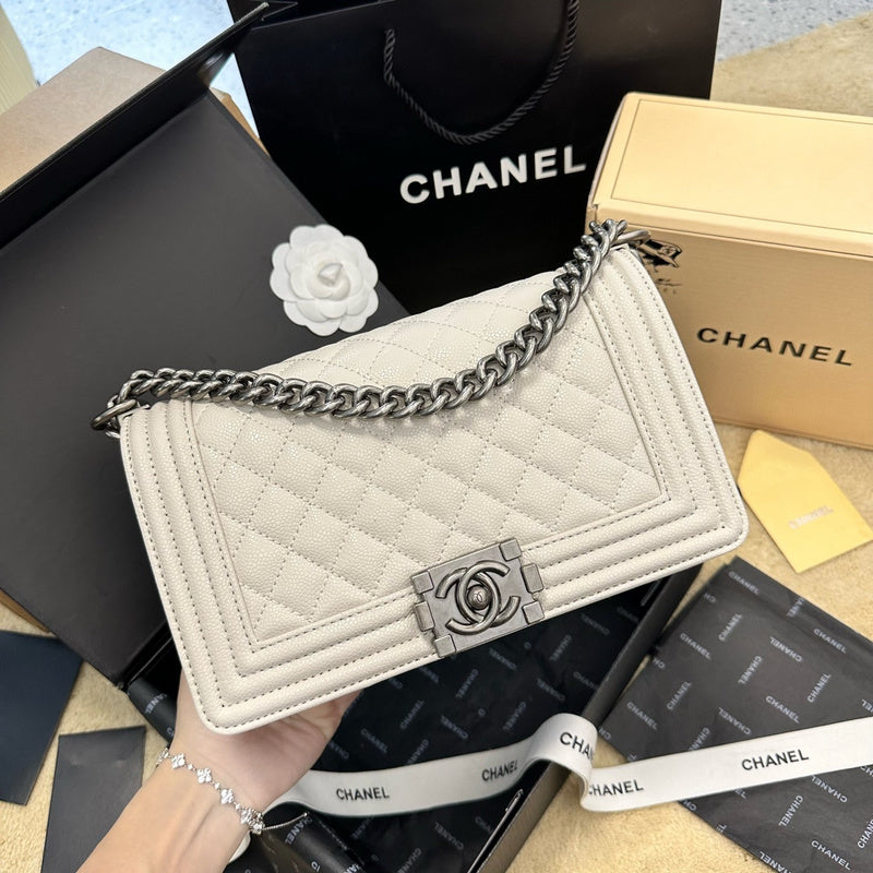 Zivas Charm Versatile Design Designer Handbag (Premium Everyday Carry) – Detail View