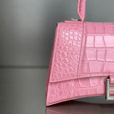 Zivas Charm Effortless Elegance Statement Handbag (Refined Practical Design) – Lifestyle Shot
