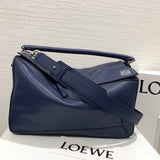 Ziva's Charm handbag – detail view (32cm*21cm*17cm)