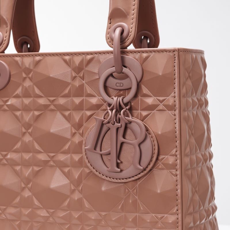 Front view of classic everyday-luxe women's handbag – women's premium purse