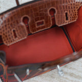  effortless crossbody bag detail view showing craftsmanship 8
