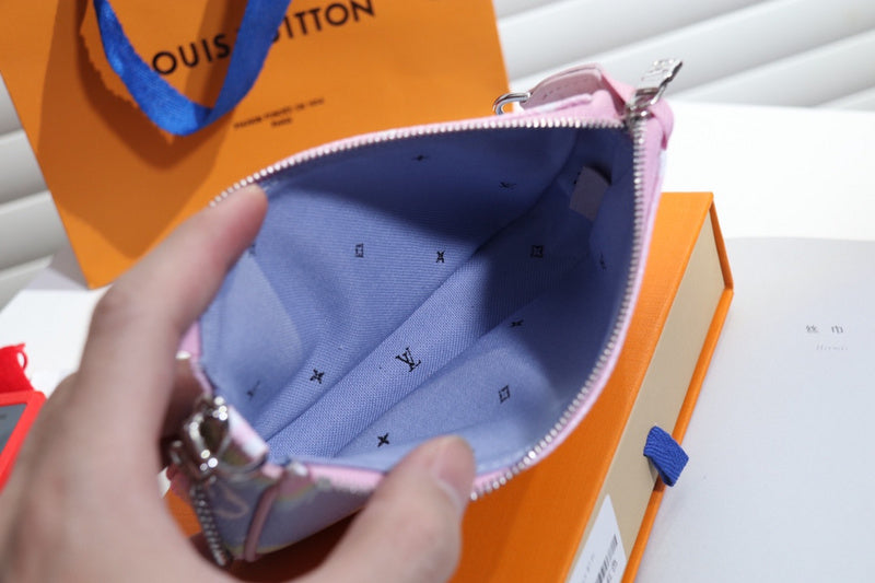 Styled lifestyle shot of modern classic women's handbag – women's premium purse