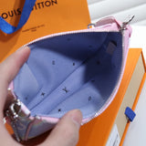 Styled lifestyle shot of modern classic women's handbag – women's premium purse