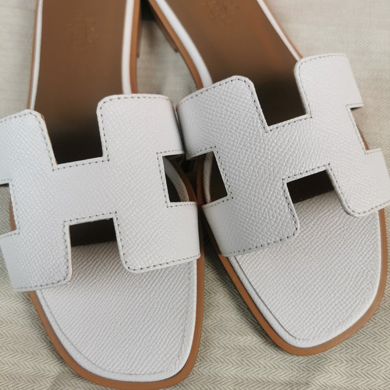 Hermes sandals Style 108 - sole and craftsmanship detail