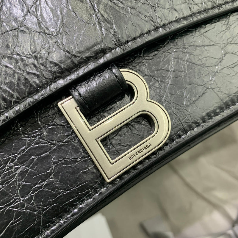 Zivas Charm Modern Edge Fashion Handbag (Timeless Wardrobe Addition) – Detail View