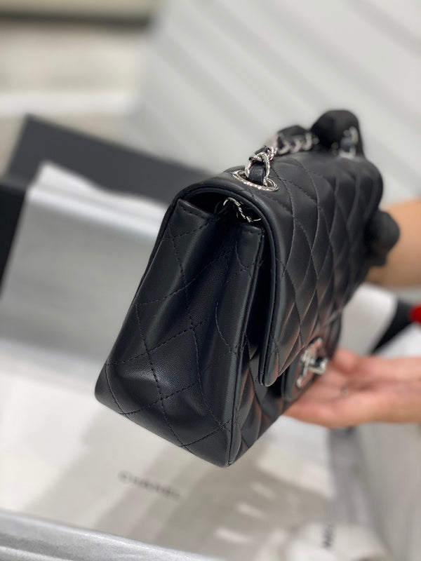  compact purse view 3