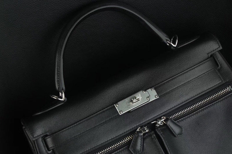 Everyday-Ready bag shown from front angle