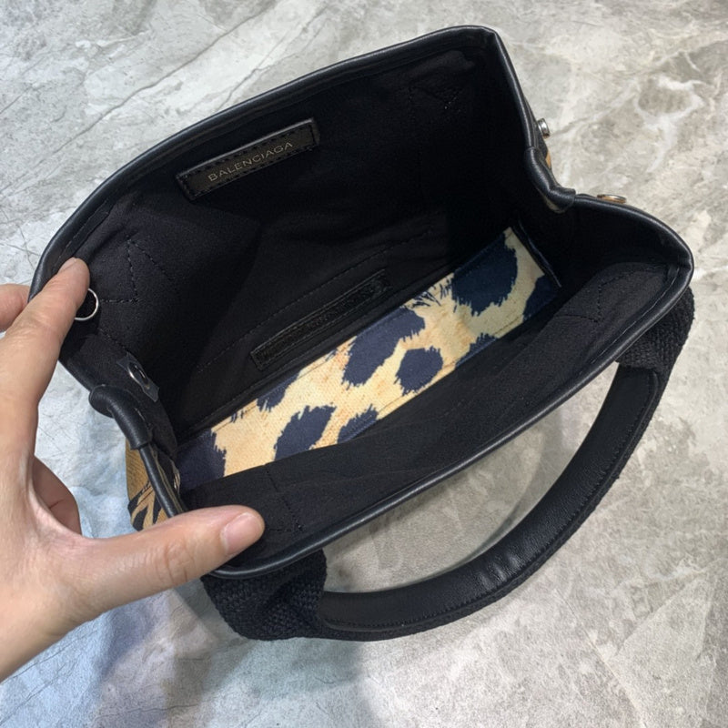 Chic Premium PU Leather Handbag - Modern Structured Build | Women's Premium Handbag #643 - alternate angle view (image 8) of designer-inspired handbag