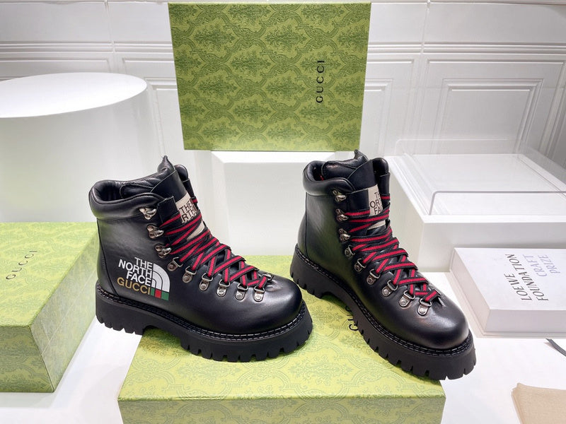 Gucci classic monochrome luxury sneakers view 9 cushioned comfort fit