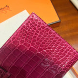 Close-up detail of crisp bag design
