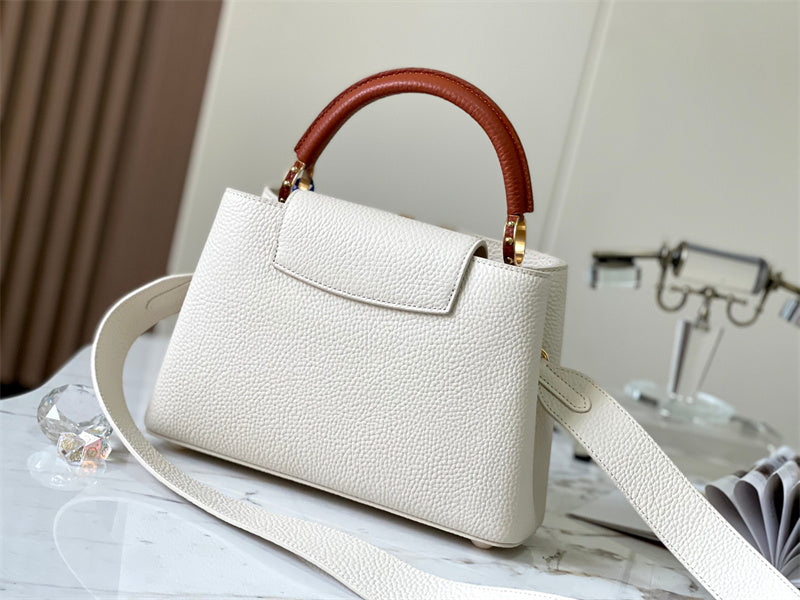  Versatile carryall bag front view 13