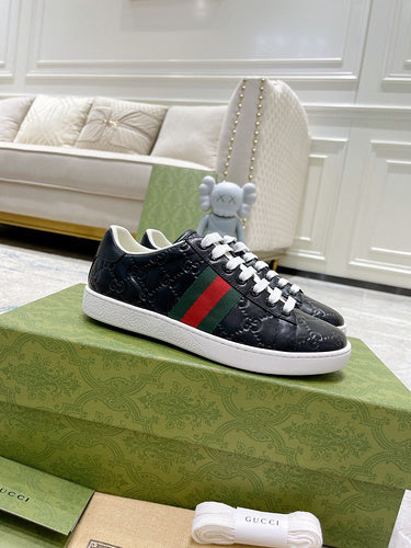 Gucci stone beige luxury sneakers view 11 padded collar comfort