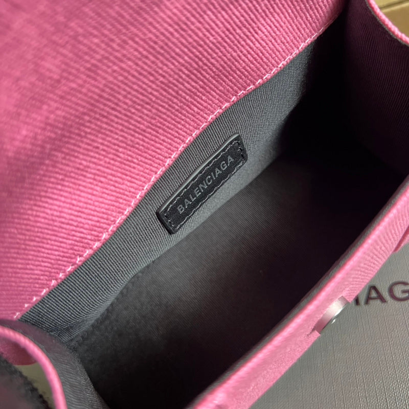 Close-up detail of statement refined women's handbag – women's premium purse