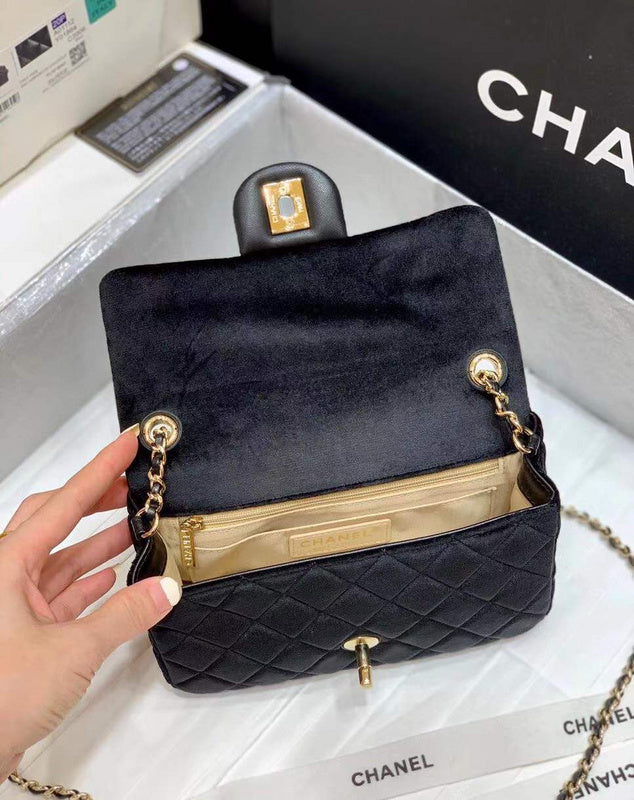  women's handbag, mid design, view 8