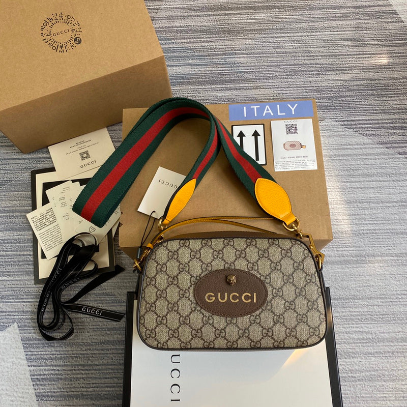 Side profile of signature modern women's handbag – women's designer-style accessory