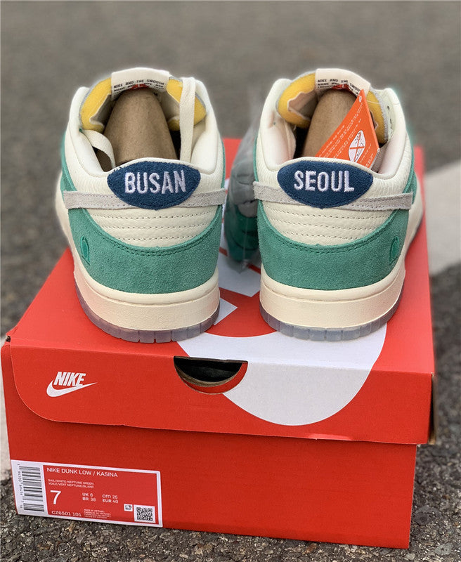 Nike Men's & Women's Iconic Street Trainers — Style 083 detail view