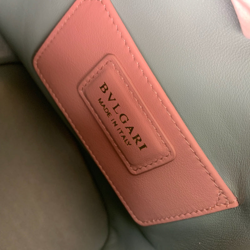 Timeless Vegan Leather Handbag - Everyday Elegance | Women's Luxury Handbag #1705 - close-up detail shot (image 3) of designer-inspired handbag