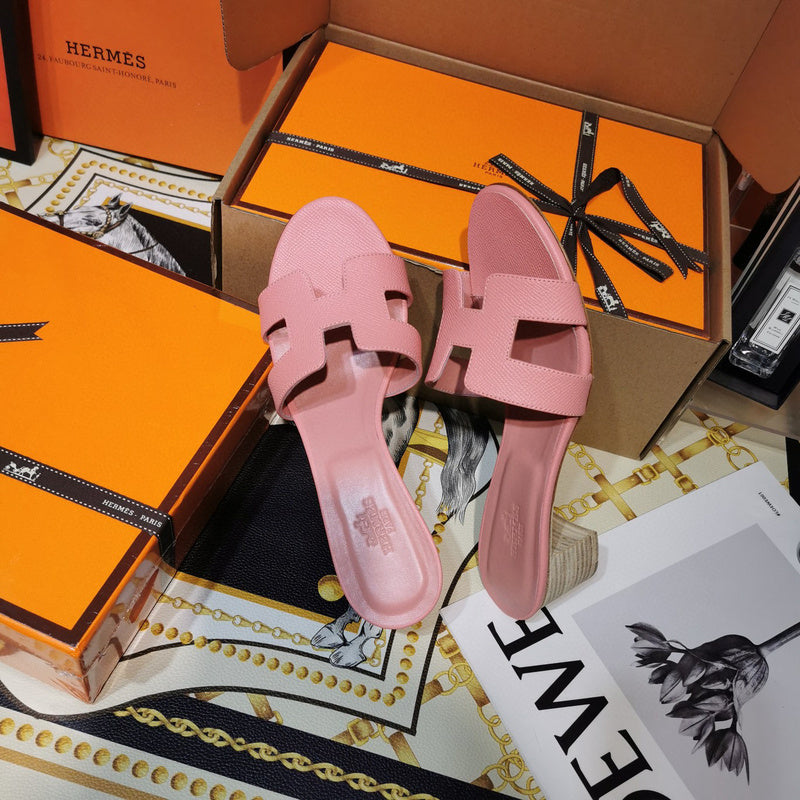 Hermes sandals Style 012 - sole and craftsmanship detail