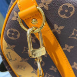 Handle and strap detail of refined elevated women's handbag – women's luxury accessory