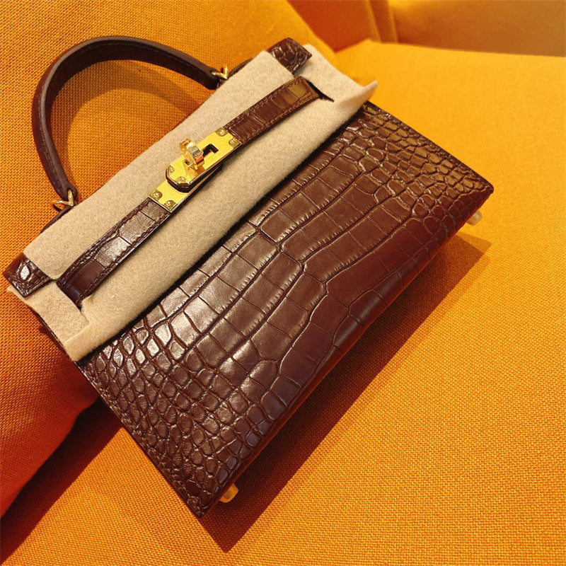  streamlined handbag styled with outfit