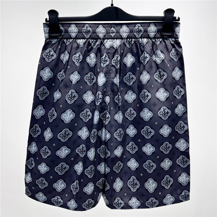 Full styled look of Louis Vuitton cotton t-shirt with label-forward styling