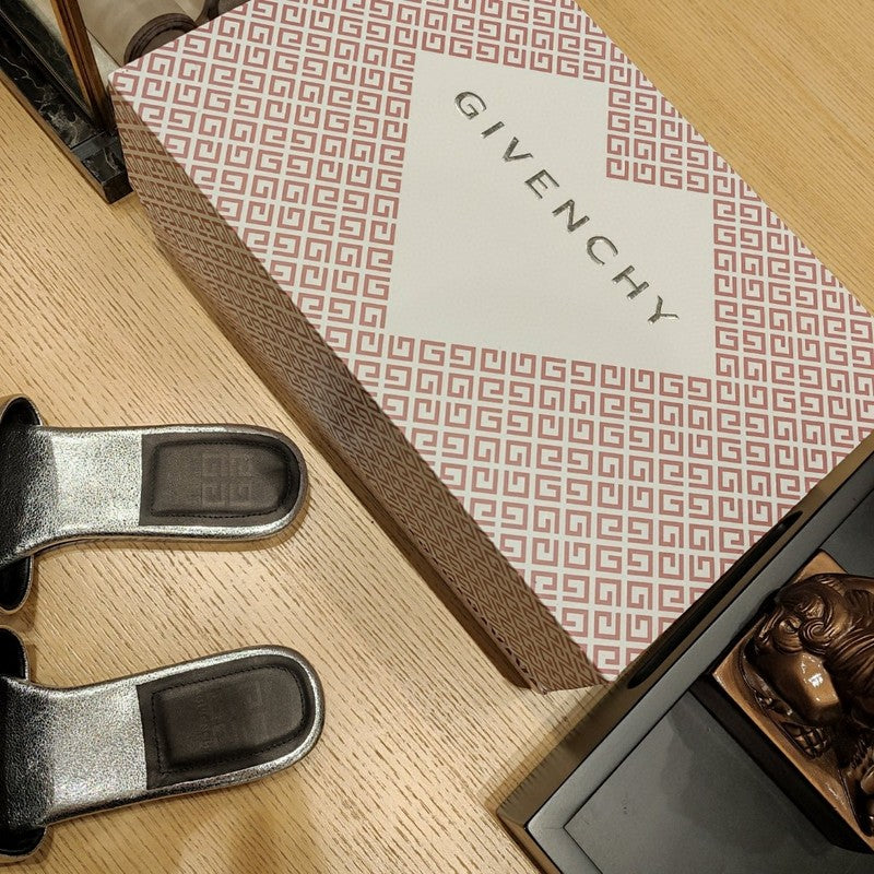 Givenchy shoes Style 141 - sole and craftsmanship detail