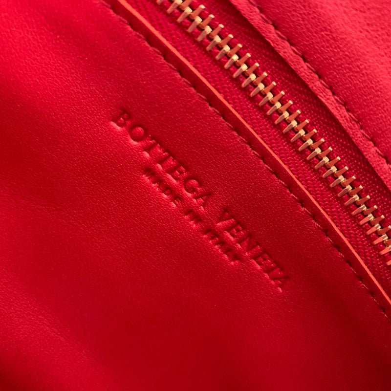 Modern Premium PU Leather Handbag - Versatile Everyday Design | Women's Everyday Carry Handbag #1747 - close-up detail shot (image 3) of designer-inspired handbag