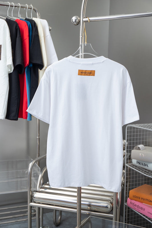 Side profile of Louis Vuitton cotton t-shirt with relaxed-fit cut