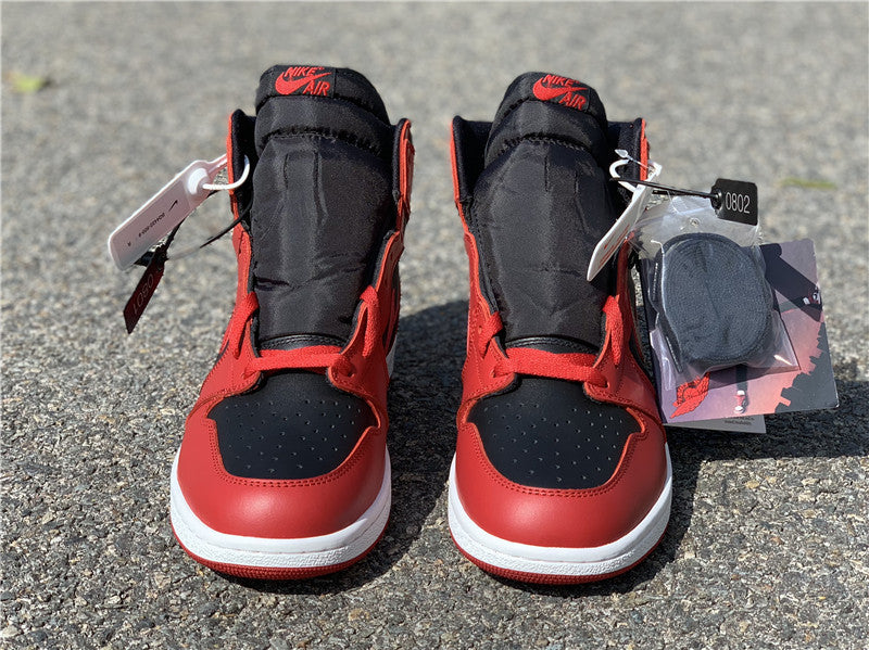 Nike Men's & Women's Iconic Street Trainers — Style 119 back view