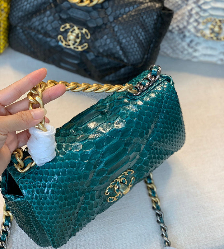  women's handbag, mid design, view 9