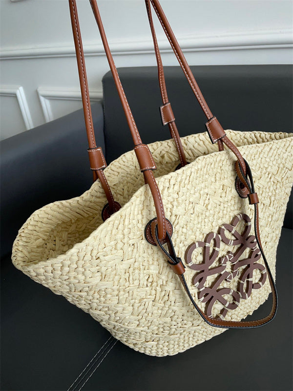 Ziva's Charm handbag – angled view (40cm*25cm*13cm)