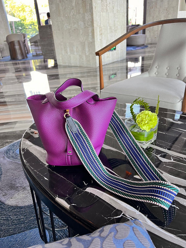 Side view of crisp structured handbag