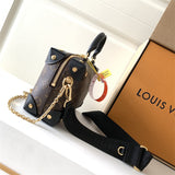  Clean-Lined structured bag carried on shoulder