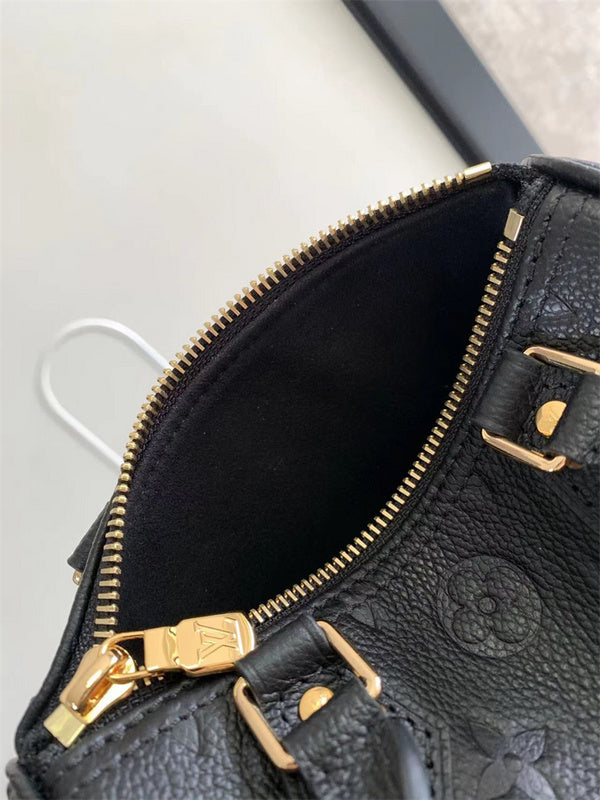  structured structured bag styled with outfit 18