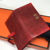 Close-up detail of effortless bag design