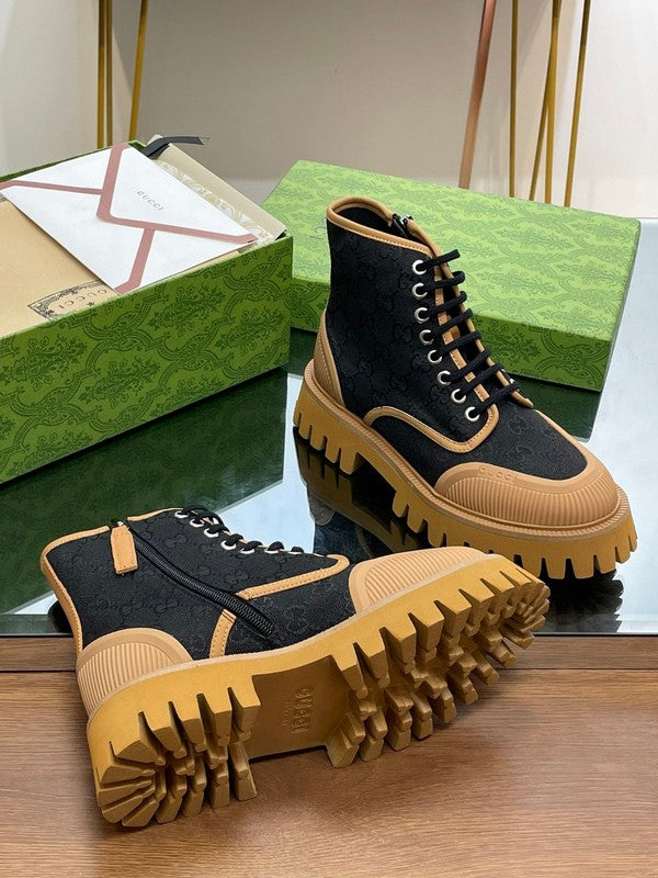 Side profile of Gucci classic monochrome sneakers everyday casual design
