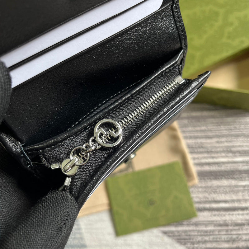 Side profile of elevated classic women's handbag – women's luxury handbag