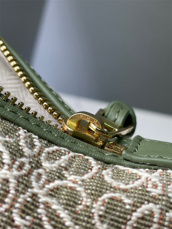 Ziva's Charm handbag – interior view (21cm*17cm*12.5cm)