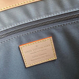 Side profile of modern statement women's handbag – women's designer-style accessory