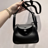  Graceful tote bag carried on shoulder 10