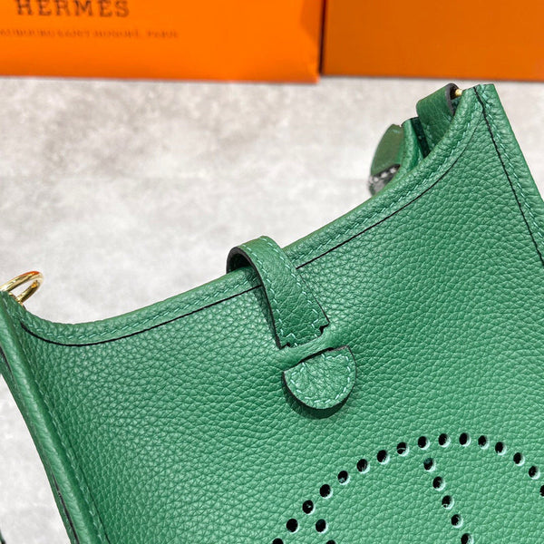Close-up detail of balanced bag design